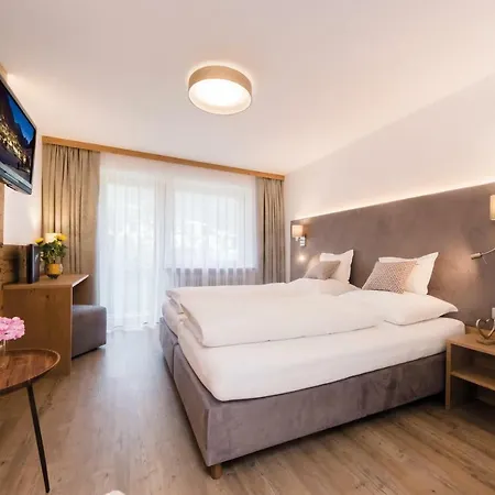 Antony 4* Ischgl