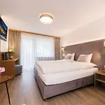 Antony 4* Ischgl